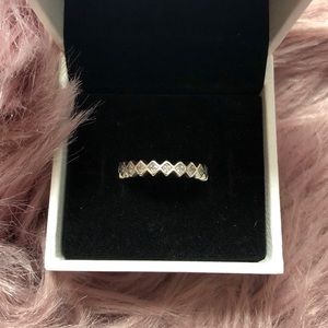 PANDORA sterling silver stackable ring !
